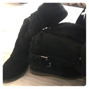 Black Winter boots with zipper